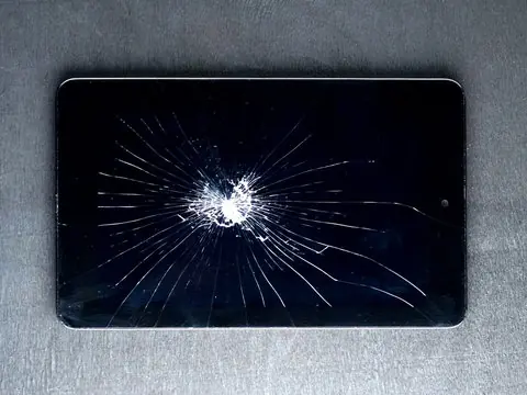 Pantalla de tableta rota o dañada
