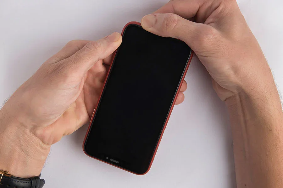 Retirar carcasa de iPhone para revisar cámara
