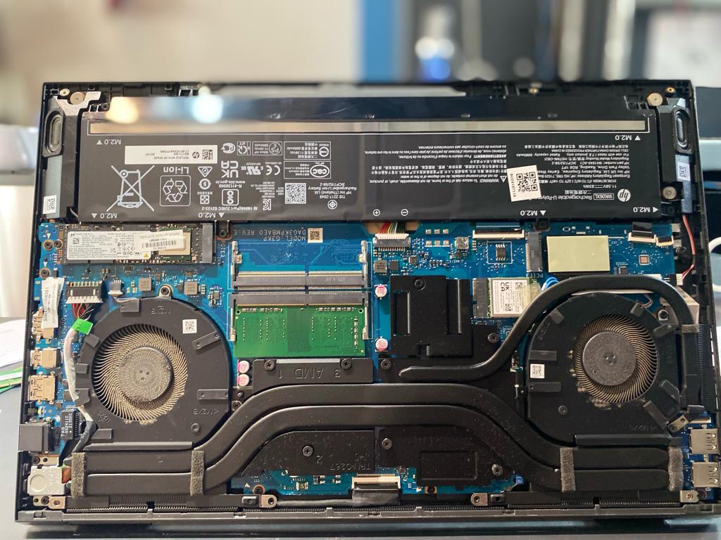 Limpieza interna de notebook y mantención técnica